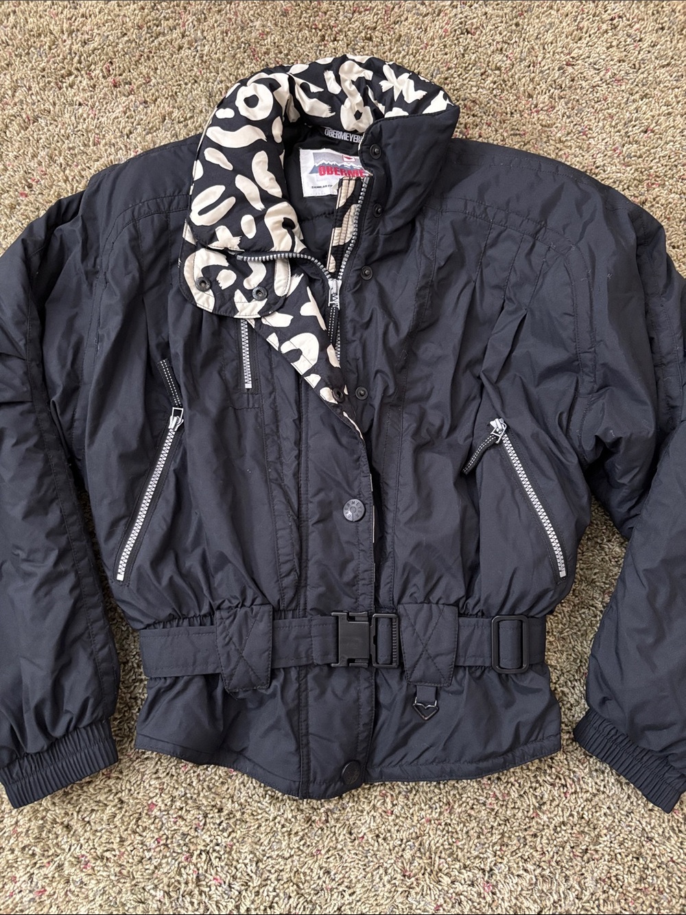 VTG Obermeyer Nell Ski Jacket Black Leopard Puffer Cropped Bomber Womens Size 8